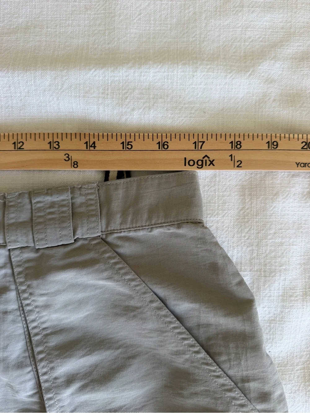 The North Face Light Gray Men’s Shorts (without leg Extensions)
